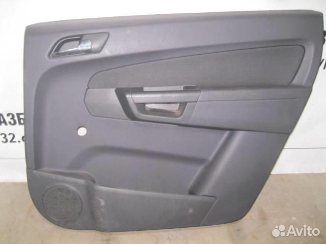 Обшивка двери задней правой от Opel Zafira B 2005