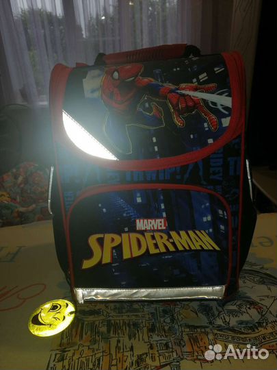 Школьный рюкзак