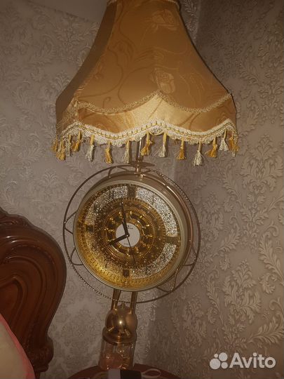 Торшер напольный со столиком