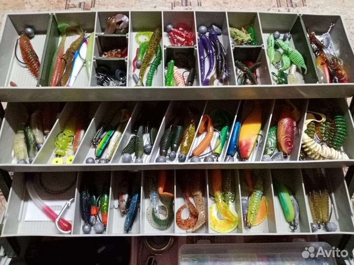 Рыболовный ящик