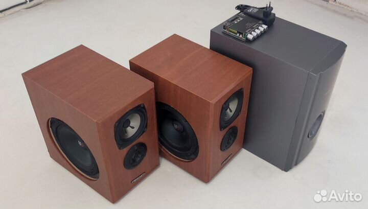 Акустическая система 2.1