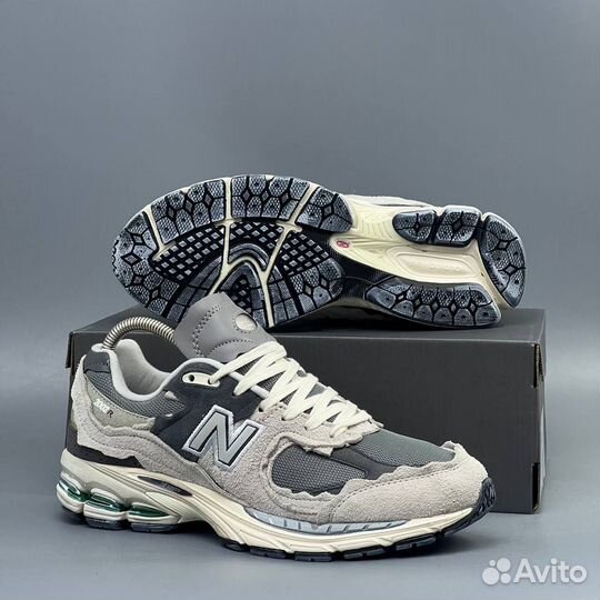 Кроссовки New Balance 2002R