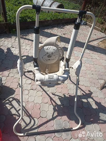 Детские качели уличные