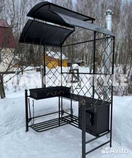 Беседка с мангалом