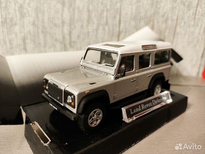 Модель Land Rover Defender 1/43 Джип Внедорожник