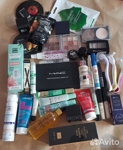 Косметика и аксессуары