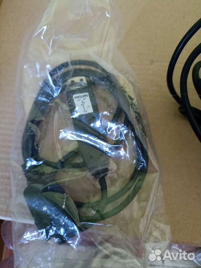 Тюльпаны провода и USB, переходники, пульт и заряд