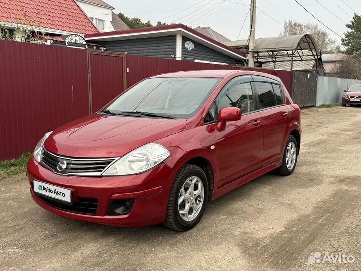 Nissan Tiida 1.6 AT, 2011, 137 000 км