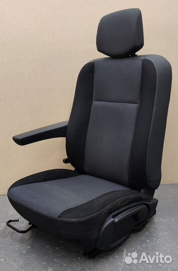 Сиденье водительское Renault Master 3