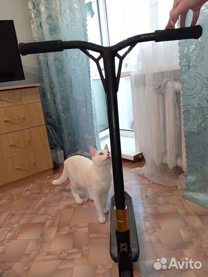 Трюковой самокат