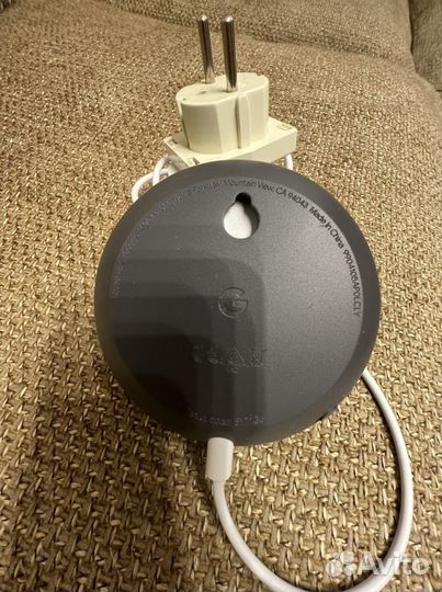 Умная колонка Google Nest Mini