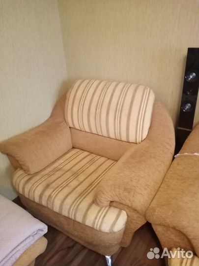 Диван и 2 кресла