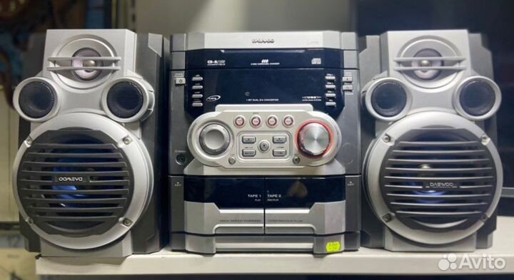 Музыкальный центр