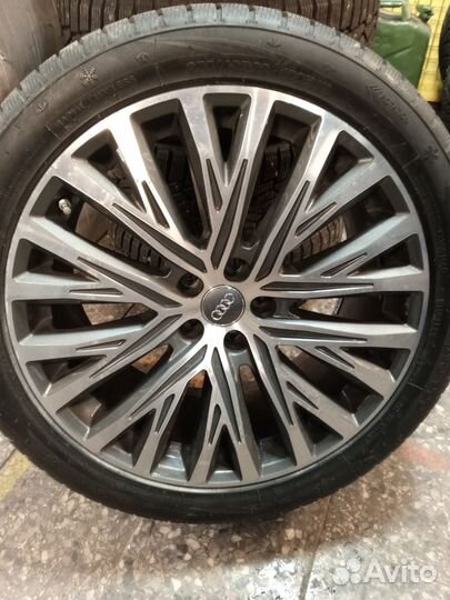 Оригинальные диски Audi А8 Q5. в сборе с резиной
