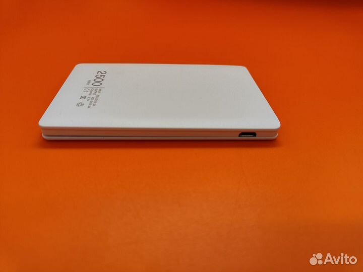 33139 Портативное зарядное устройство