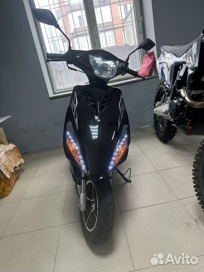 Скутер 150 куб