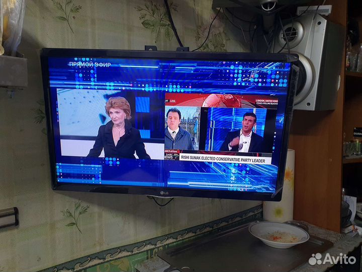 Телевизор LG смарт, 32дюйма