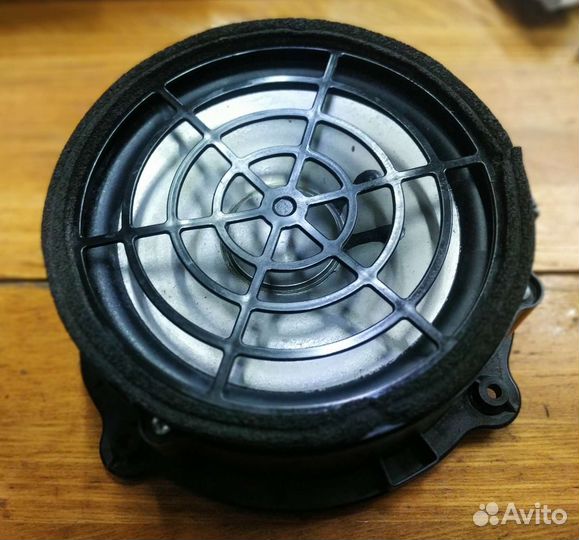 Динамик двери Audi Q7 кузов 4L