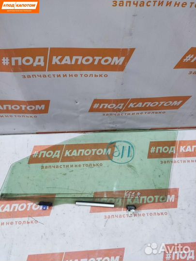 Стекло двери передней правой Toyota Corolla