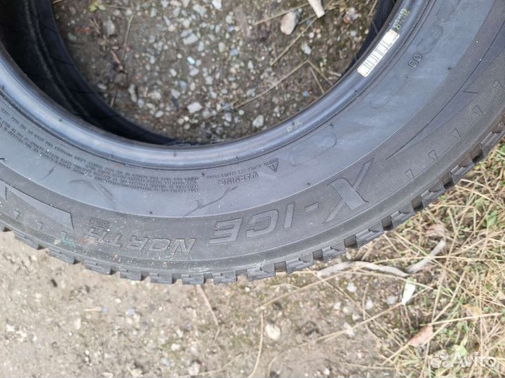 Michelin X-Ice North XIN2 215/65 R16