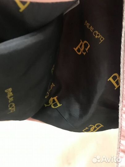 Женский костюм пудрового цвета