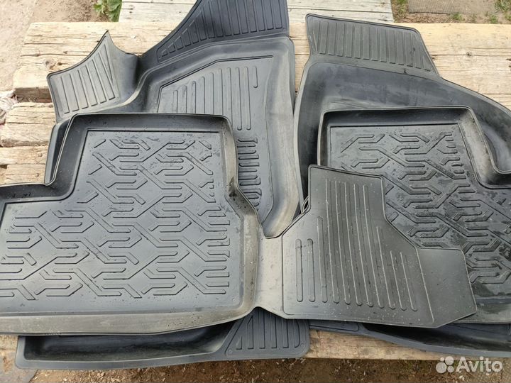 Коврики в салон и в багажник