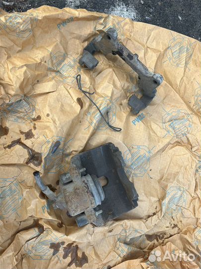 Суппорта передние тормозные, passat cc 1.8 2010