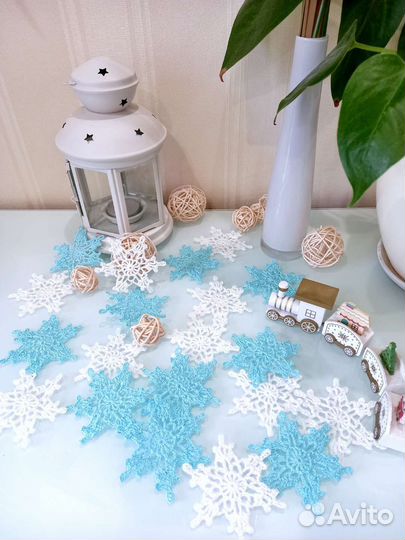 Вязаные снежинки