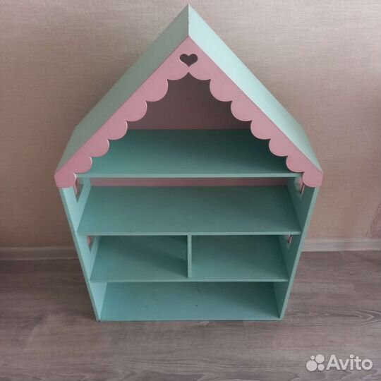 Большой кукольный домик