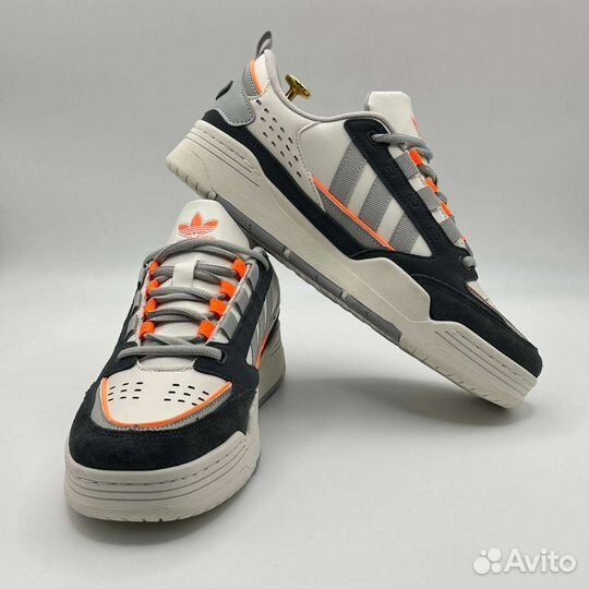 Кроссовки Adidas