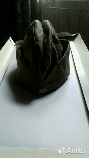 Пилотка, рукавицы и сапоги