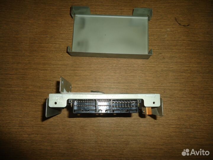 A64-000DW Блок управления Subaru Impreza GF2