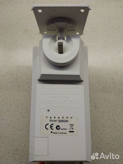Датчик движения Paradox 525DM с кронштейном