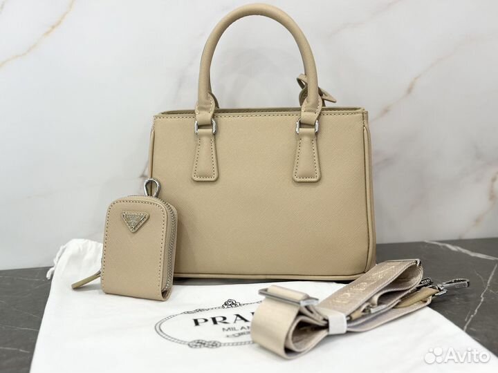 Сумка Prada Galleria small