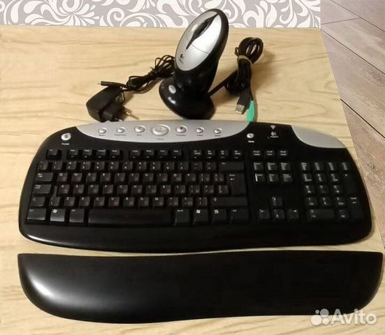 Клавиатура и мышь Logitech