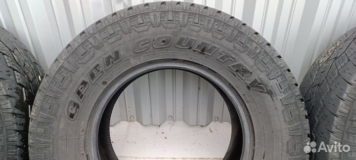 Toyo Open Country A/T Plus 265/70 R16