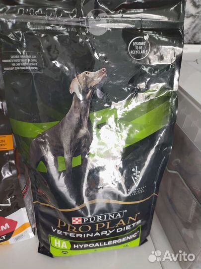 Корм для кошек и собак