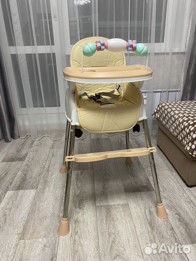 Детский стульчик для кормления