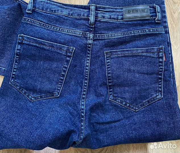 Джинсы трубы