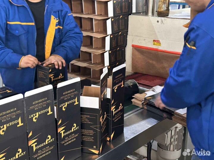 Фара передняя правая X3000 тягач DZ97189723261 sha