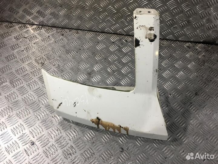 Ресничка левая фольскваген Crafter 1