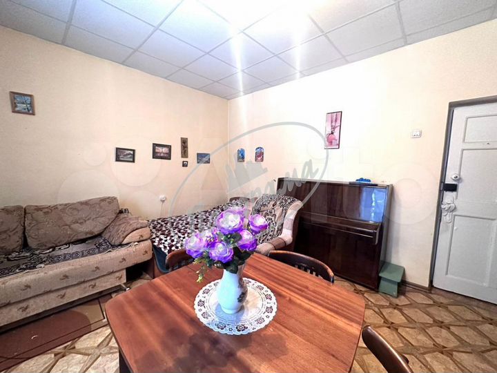 Комната 17,6 м² в 2-к., 1/2 эт.