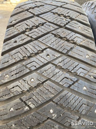 Goodyear UltraGrip Ice Arctic SUV 225/65 R17