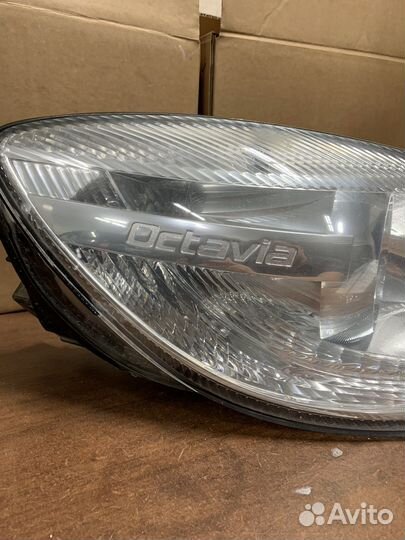 Фара правая оригинал Skoda Octavia A5 (1шт б/у)