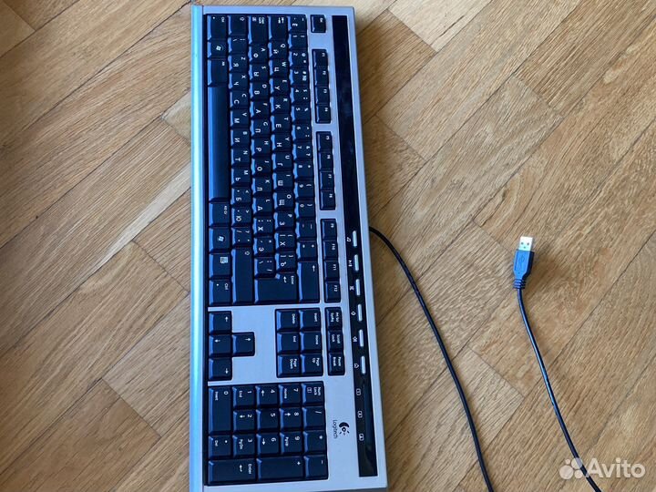 Клавиатура logitech в отличном состоянии