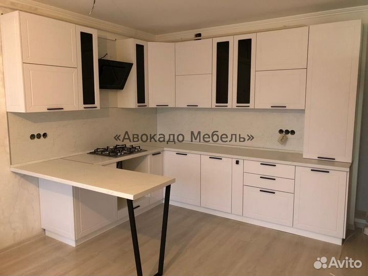 Кухня новая модульная белая