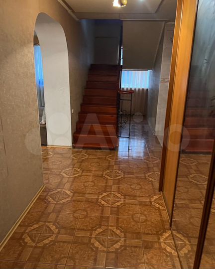 Коттедж 180 м² на участке 15 сот.