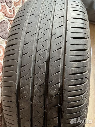 Goodyear EfficientGrip Performance SUV 225/55 R19