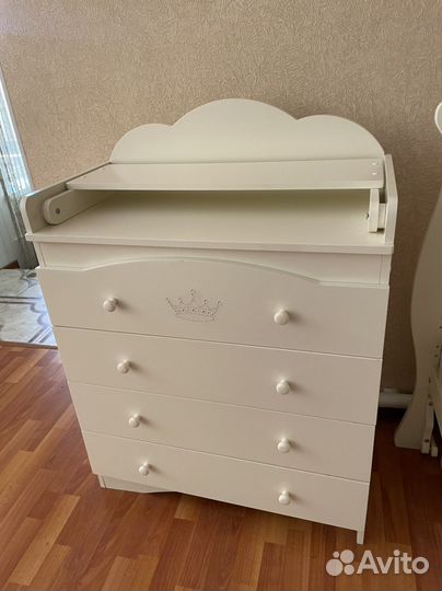 Кровать и комод детский