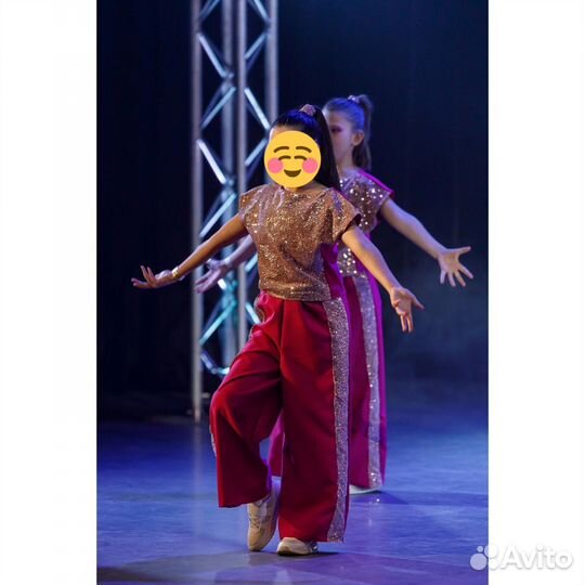 Костюм для выступлений и праздника